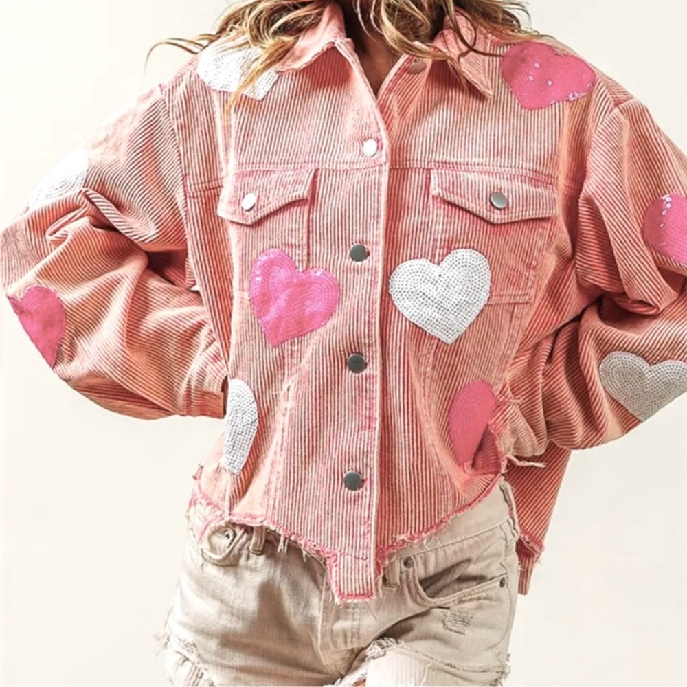 Live Show Listing Corduroy Blush
BOUTIQUE
Sequin Hearts Top Jacket